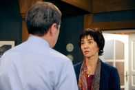 Rote Rosen – ARD ROTE ROSEN FOLGE 1466 Uhr im ERSTEN. Merle (Anja Franke, r.) reagiert auf Gunters (Hermann Toelcke, l.) Untreue-Geständnis schockiert und tief verletzt.