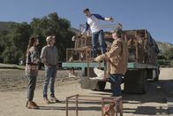 Bless This Mess – (v.l.n.r.) Rio (Lake Bell); Mike (Dax Shepard); Jacob (JT Neal); Beau Bowman (David Koechner)