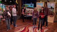 iCarly – Sam Puckett (Jennette McCurdy, 3.v.r.), Carly Shay (Miranda Cosgrove, 2.v.r.), Spencer Shay (Jerry Trainor, r.)
