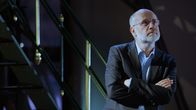 Terra X: Faszination Universum – Prof. Harald Lesch blickt zurück auf 13,8 Milliarden Jahre kosmischer Geschichte. Das historische Gebäude des Großen Refraktors auf dem Potsdamer Telegrafenberg bietet den passenden Rahmen.