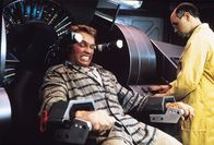 Total Recall – Wird Rebell Douglas Quaid (Arnold Schwarzenegger) der Gehirnwäsche standhalten?