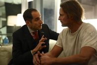 Colony – (L-R) Alan Snyder (Peter Jacobson) and Will Bowman (Josh Holloway)