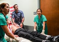 Hawaii Five-0 – Danny Williams (Scott Caan, l.); Steve McGarrett (Alex O'Loughlin, r.)