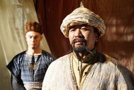 Terra X: Marco Polo - Entdecker oder Lügner? – Kublai Khan (Dhundup Dhakyitsang) regierte China 23 Jahre lang.