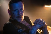 Die Chefin – Ließ Sascha Wendt (Gerdy Zint), Anführer der Motorradgang "Black Orders", einen seiner eigenen Männer töten?
