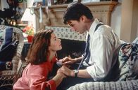Die Firma – Mitch (Tom Cruise) wagt es nicht, seiner Frau Abby (Jeanne Tripplehorn) zu sagen, was die Firma in Wahrheit tut.; Zur ARTE-Sendung Die Firma Mitch (Tom Cruise) wagt es nicht, seiner Frau Abby (Jeanne Tripplehorn) zu sagen, was die Firma in Wahrheit tut.