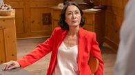 Sturm der Liebe – Sophia (Krista Birkner) testet, wie weit Christoph geht, indem sie ihm ein eindeutiges Angebot macht.