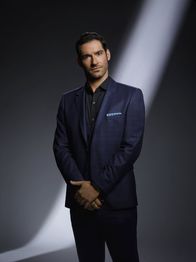 Lucifer – (2. Staffel) - Als wären die Kriminalfälle nicht schon genug, muss sich Lucifer (Tom Ellis) auch noch um seine Mutter kümmern, nachdem diese aus der Hölle entflohen ist ...