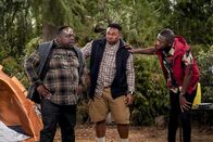 The Neighborhood – (v.l.n.r.) Calvin Butler (Cedric the Entertainer); Marty Butler (Marcel Spears); Malcolm Butler (Sheaun McKinney)
