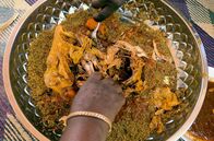 Küchen der Welt – Thiéré wird auf Basis von Hirse zubereitet und ist im Senegal eine beliebte Beilage zu Fleisch, Geflügel oder Fisch.