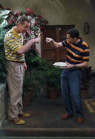 Two and a Half Men – Seelenverwandte: Alan (Jon Cryer, r.) und Herb (Ryan Stiles, l.) ...