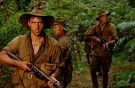 Kokoda – Jack Scholt (Jack Finsterer, l)