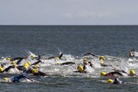 Triathlon: World Cup – Triathlon swimmers