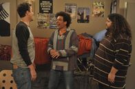 How I Met Your Mother – Erinnerung an die wilden Collage-Zeiten: Ted (Josh Radnor, M.), Marshall (Jason Segel, l.) und Blitz (Jorge Garcia, r.) ...