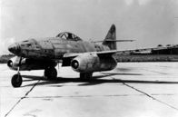 Luftkrieg – Die "Messerschmitt Me 262" war das erste in Serie gebaute Düsenflugzeug und wurde von der NS-Propaganda als "Wunderwaffe" gefeiert.