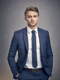 All Rise - Die Richterin – (1. Staffel) Mark Callan (Wilson Bethel)
