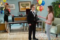 The Goldbergs – Sean Giambrone (Adam Goldberg), Makenna James ('New' Dana).