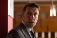Detective Grace – DS Norman Potting (Craig Parkinson) wird von einem perfiden Mörder gezwungen den Todeskampf seiner Freundin und Kollegin Bella Moy anzusehen.