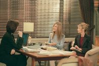 Friends – (v.l.n.r.) Kim Clozzi (Joanna Gleason); Rachel Green (Jennifer Aniston); Nancy (Megan Ward)
