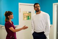Bettys Diagnose – Rike Köhler (Isabell Horn) und Dr. Tom Koopmann (Tobias Licht).