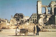 Countdown zum Kriegsende - Die letzten 100 Tage – Ein Ende mit Schrecken. Die letzten Tage des Zweiten Weltkriegs brachten Tod, Not, Hunger und Flucht, für viele aber auch die Erlösung von Krieg und Diktatur.