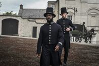 The Frankenstein Chronicles – Sergeant Nightingale (Richie Campbell, l.) und Pip Bircher (Frank Blake, r.).