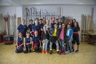 TanzAlarm – Tom bringt mit dem "Superhelden Dance" in der Kung-Fu-Schule wieder alles in den richtigen Rhythmus, die TanzAlarm-Kids empfehlen "Schrei".