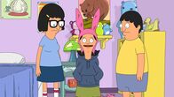 Bob's Burgers – Machen eine interessante Entdeckung, während ihre Eltern sich mit einem fiesen Vermieter herumschlagen müssen: Gene (r.), Tina (l.) und Louise (M.) ...