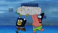 SpongeBob Schwammkopf – Unten, l-r: SpongeBob, Patrick. Oben: Squidward