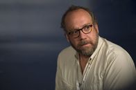 San Andreas – Macht eine grausame Entdeckung, die ganz Kalifornien in ein Katastrophengebiet verwandeln könnte: Dr. Lawrence Hayes (Paul Giamatti) ...