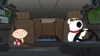 Family Guy – Stewie Griffin (l.), Brian Griffin (r.)