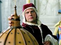 Luther – Papst Leo X. (Uwe Ochsenknecht) will Luther zum Schweigen bringen.