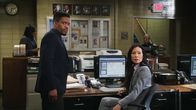 Elementary – Marcus Bell (Jon Michael Hill, l.); Joan Watson (Lucy Liu, r.)