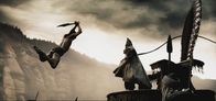 300 – König Leonidas (Gerard Butler, l.) bleibt mit seinen letzten Kämpfern in Sparta zurück, um sich dem finalen Gefecht zu stellen. Ein letztes Mal schlägt er ein Kapitulationsangebot aus. So kämpfen er und seine Männer gegen die weit überlegenen Perser und ihren König Xerxes (Rodrigo Santoro, r.) ...