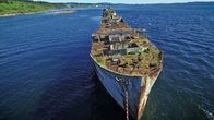 Lost Places – Die Schiffe vor Powell River bestehen aus Beton. Dieses Material war Anfang des 20. Jahrhunderts kostengünstiger als sie aus Stahl zu bauen.