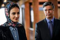 Navy CIS: L.A. – Fatima Namazi (Medalion Rahimi, l.); Louis Ochoa (Esai Morales, r.)