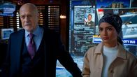 Navy CIS: L.A. – Admiral Hollace Kilbride (Gerald McRaney, l.); Special Agent Fatima Namazi (Medalion Rahimi, r.)