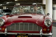 Lucifer – Chloe Decker (Lauren German, l.); Lucifer Morningstar (Tom Ellis, r.)