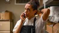 Boiling Point – Chefköchin Carly jongliert mit den Herausforderungen ihres neuen Restaurants: Vinette Robinson als Carly