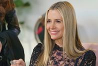 Modern Family – Nicole Rosemary Page (Mira Sorvino)