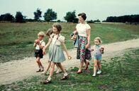 Unser Land in den 50ern – Feingemacht für den Sonntagsspaziergang in den fünfziger Jahren.