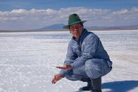 Magische Anden – Amado Bautista gewinnt Speisesalz im Salar de Uyuni-der größten Salzpfanne der Erde.
