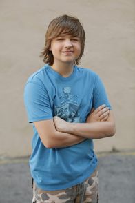 Two and a Half Men – (7. Staffel) - Kennt das Leben, wahrer Männer: Jake (August T. Jones) ...