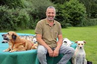 Hunde verstehen! – Hundecoach Andreas Ohligschläger ist in Nordrhein-Westfalen unterwegs und unterstützt Hundehalter, ihre Hunde richtig zu verstehen und Probleme wieder in den Griff zu bekommen.