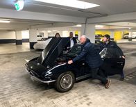 Der Geiger - Boss of Big Blocks – Karl Geiger next to Ford GT in Gulf.