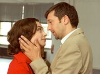 Willkommen daheim – Felicitas (Julia Richter) hat sich ein Zusammenleben mit Wolfgang (Kai Wiesinger) anders vorgestellt.