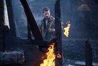 Salem – John (Shane West) macht eine erschreckende Beobachtung, als er der Bevölkerung des Nachbarortes eigentlich zur Hilfe kommen will ...