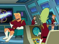Futurama – Auch wenn Amy jetzt zu Kifs (r.) Familie gehört: Kapitän Zapp (l.) hat immer noch das Sagen ...
