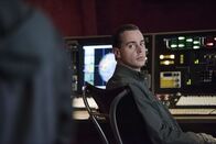 Navy CIS – Gemeinsam mit DEA Agent Luis Mitchell und seinen Kollegen versucht McGee (Sean Murray) einen gefährlichen Drogendealer zu fassen ...