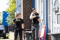 FBI: Special Crime Unit – Maggie Bell (Missy Peregrym, l.); Omar Adom 'OA' Zidan (Zeeko Zaki, r.)